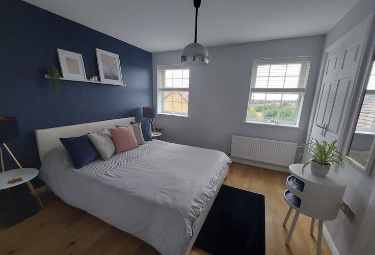 kamar biru jeans