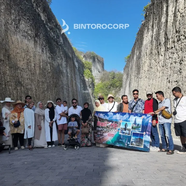 Tim manajemen Bintoro Corp survei lokasi kantor cabang di Bali