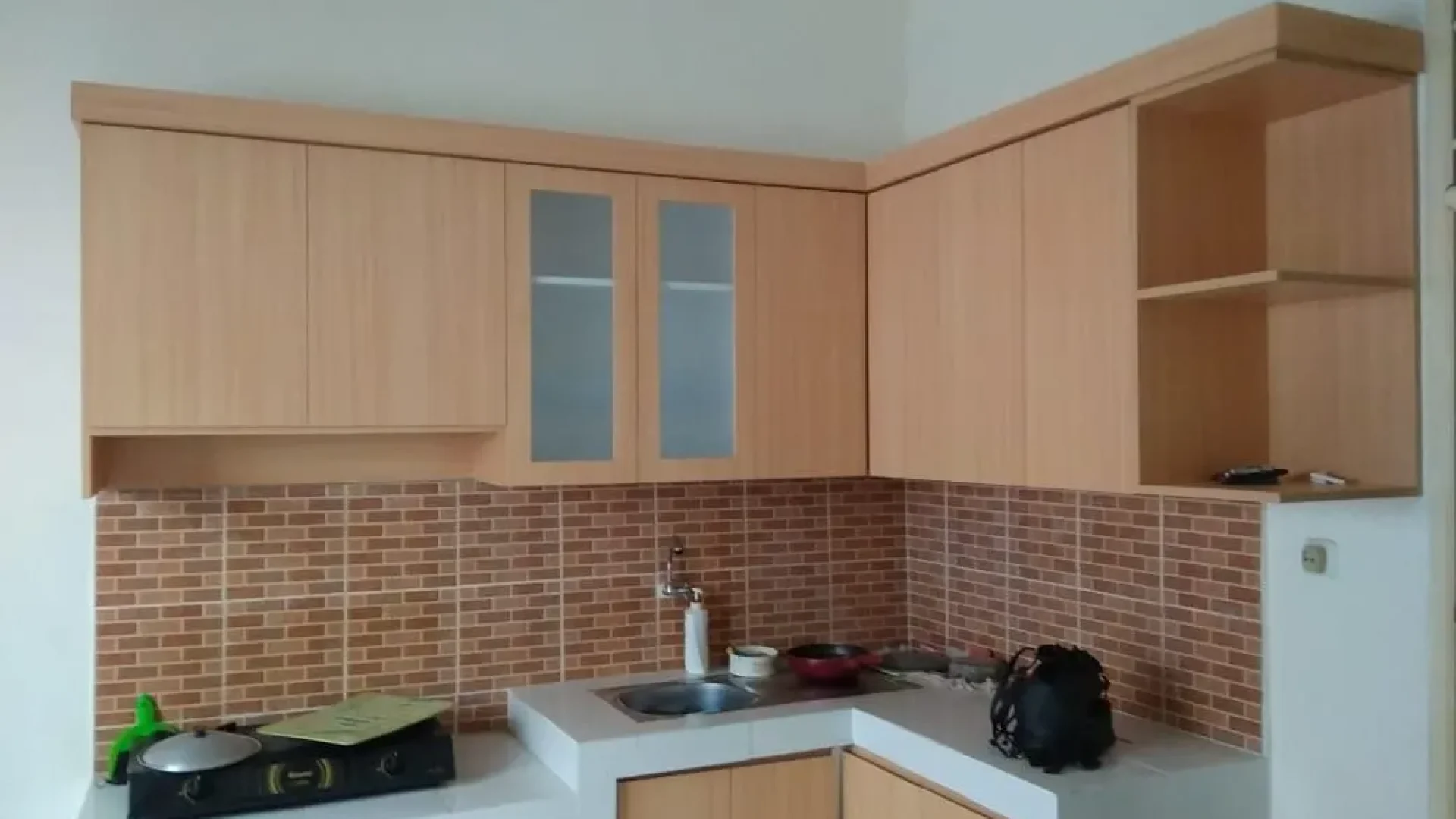 Project Kitchen Set Ibu Agni Pamulang