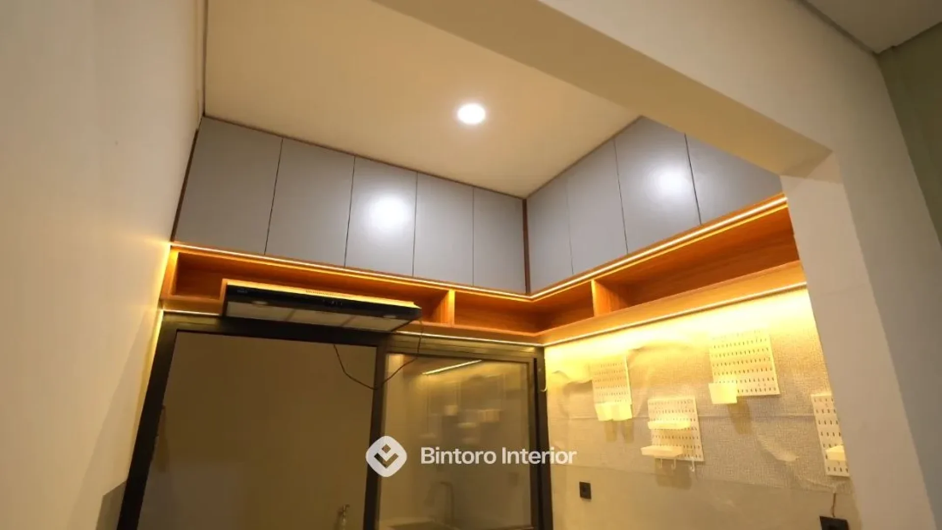 Project Mr. WH Bandung